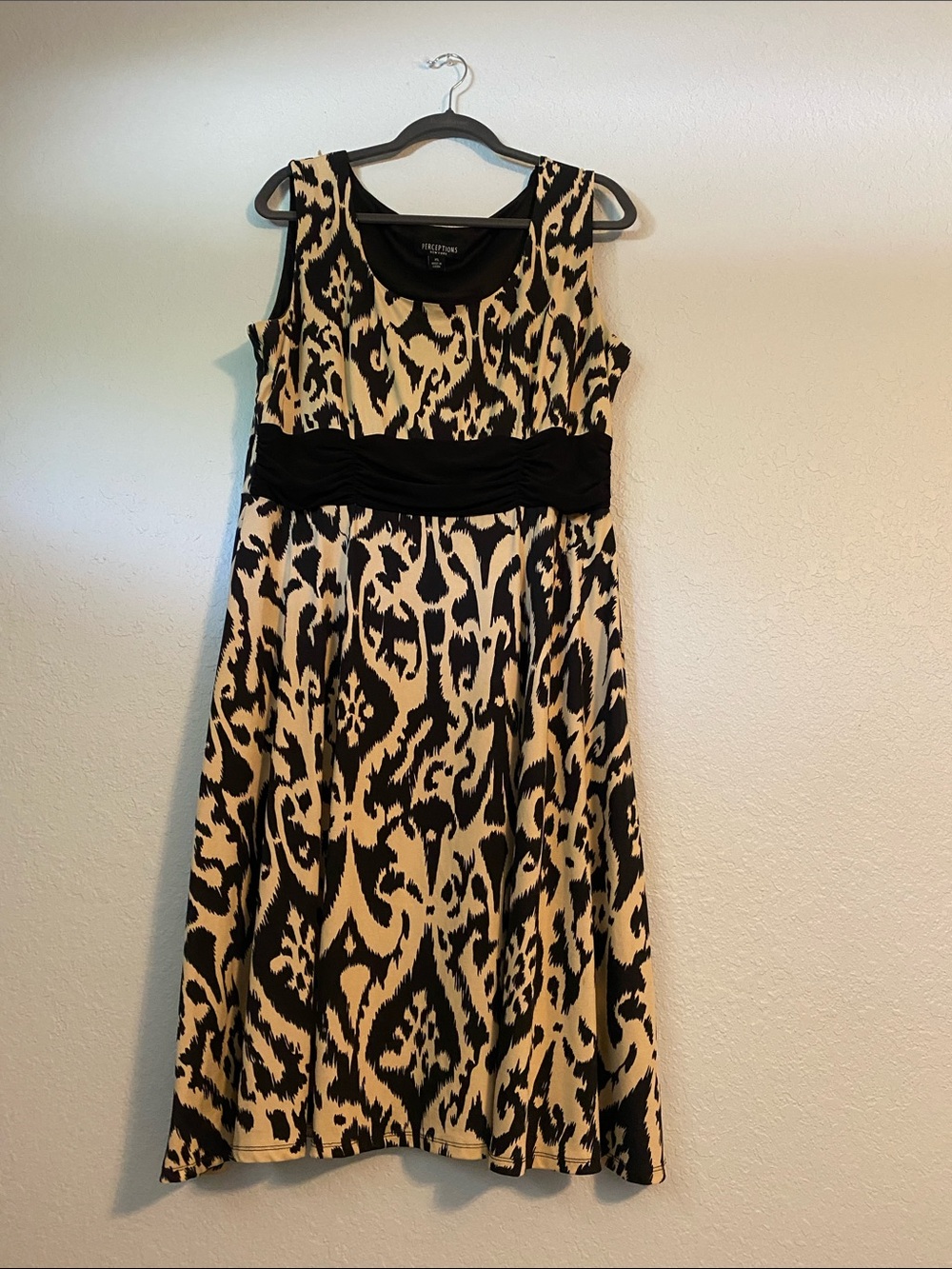 Perceptions Black and Cream Sleeveless Maxi Dress with Waistband